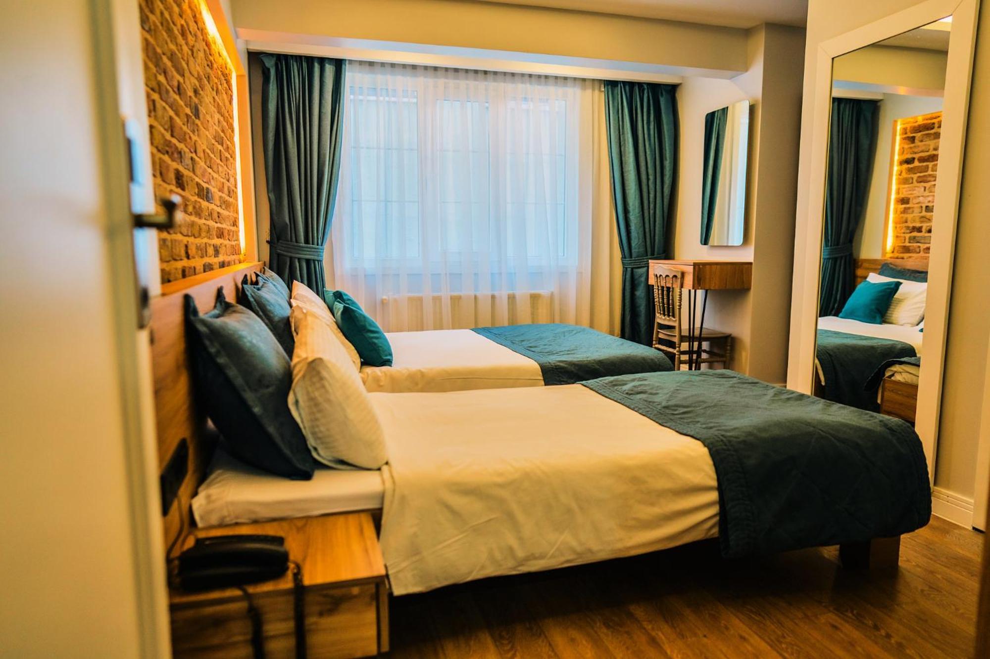 Taksim Santa Lucia Hotel イスタンブール エクステリア 写真